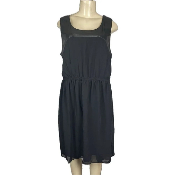 Lane Bryant L Black Faux Leather Detail Scoop Neckline Zip Back Above Knee Dress - Picture 2 of 6